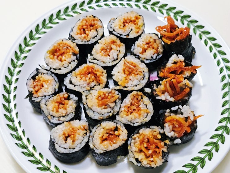  진미채김밥 만들기 쉽고 간단하고 달달 쫄깃하니 맛있고! 아이들 한끼 식사
