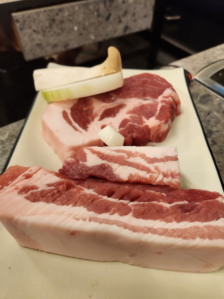  광진구 구의동 맛집 상구네 솥뚜껑 삼겹살 문경 약돌 돼지
