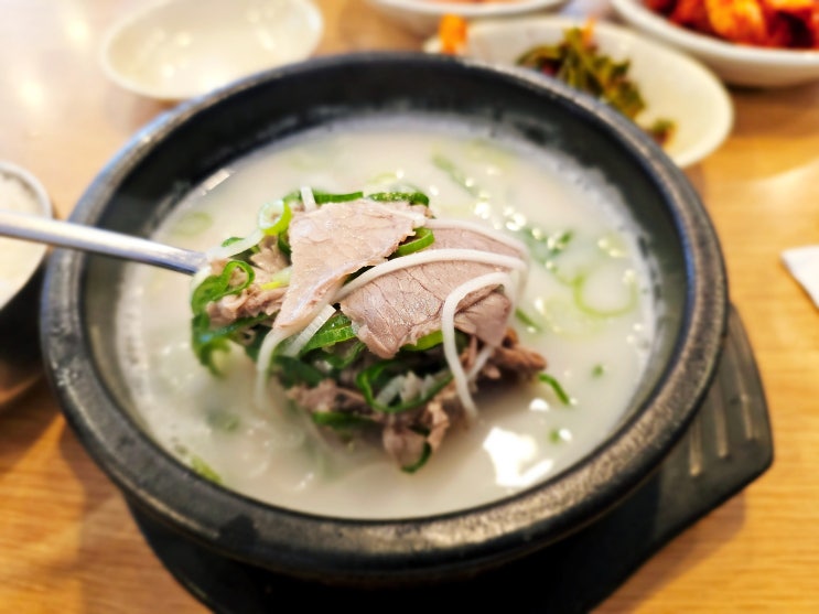  송파역 헬리오시티 맛집 국물이 진국인 백년가게 진미옥설렁탕 본점