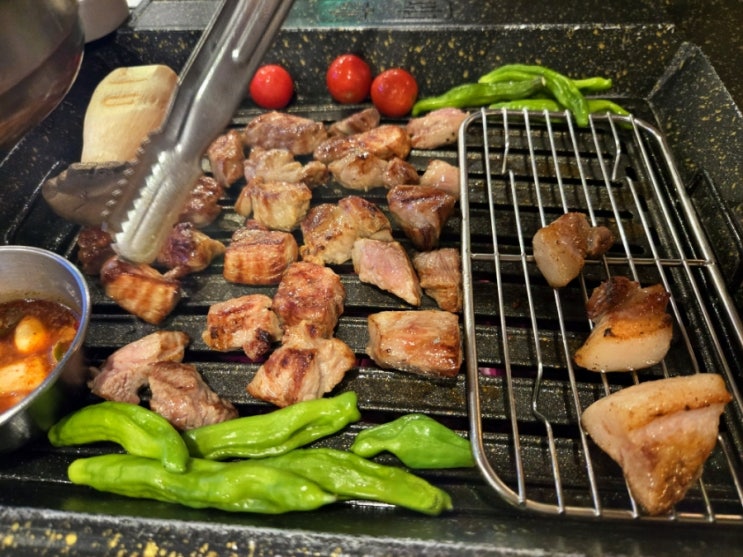  목동 고기 맛집 육즙 가득한 목살을 맛볼 수 있는 목돈72