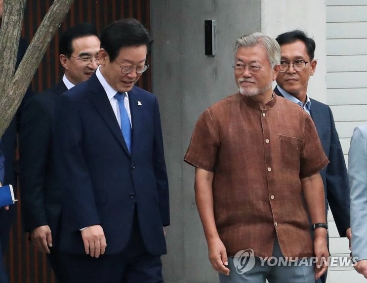 신분 <b>검찰 출석</b>, 문재인 전 대통령에 대한 <b>조국</b> 증언과 시사점... 