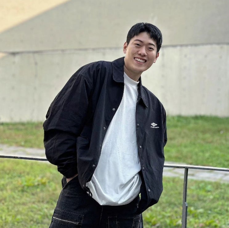  남자 검정자켓 코디 디써티원 스포티한 블랙 바막