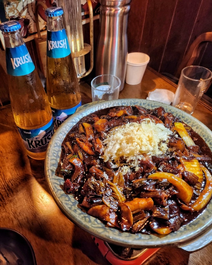 철산역 맛집 용용선생 사천곱짜장에 이지드링킹크러시맥주