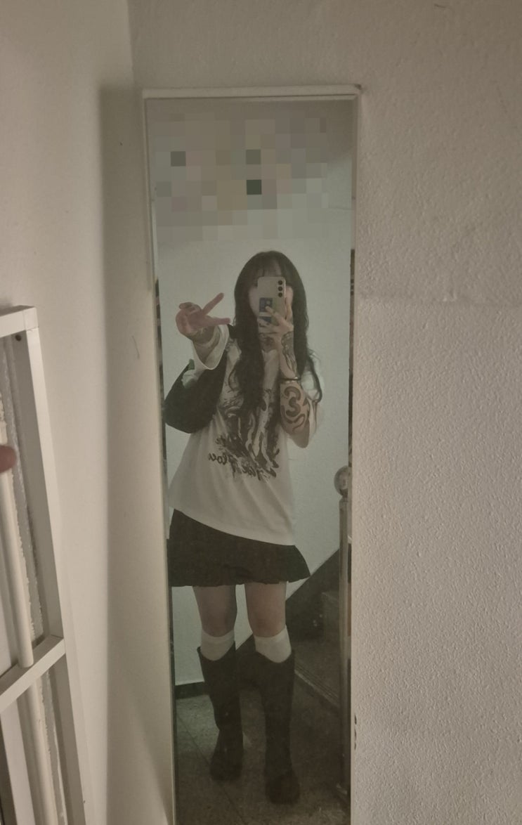  외로움은 아직 내 차례가 아니다