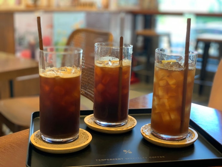 주말, 나는 지금 아아가 땡긴다!! 텐퍼센트커피서 다크 아메리카노, new 제로스윗피치티 주문해 마시기 (+삼성카드 할인/ 텐퍼센트커피 메뉴 추천) 주말, 나는 지금 아아가 땡긴다!! 텐퍼센트커피서 다크 아메리카노, new 제로스윗피치티 주문해 마시기 (+삼성카드 할인/ 텐퍼센트커피 메뉴 추천)