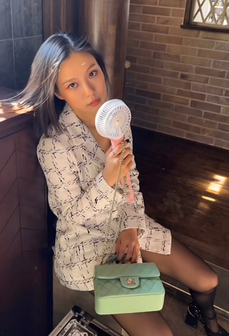 Go Min-si: Real Name, Delinquent Past, Graduation Photos, Instagram