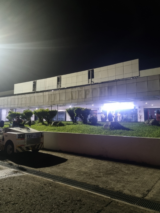  보라카이공항 사설라운지 말고 공항 내 VIP 라운지 이용하면 훨씬 편한데