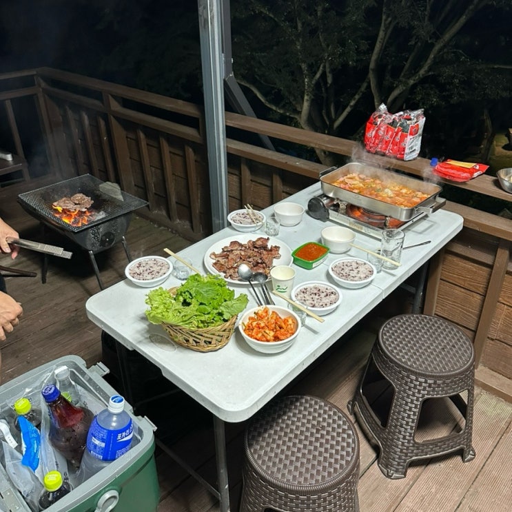  가까운 가평 그린해피투데이 펜션 (4인-5인), 금요일 퇴근하고 다녀옴,테라스 바베큐, 족구장, 계곡