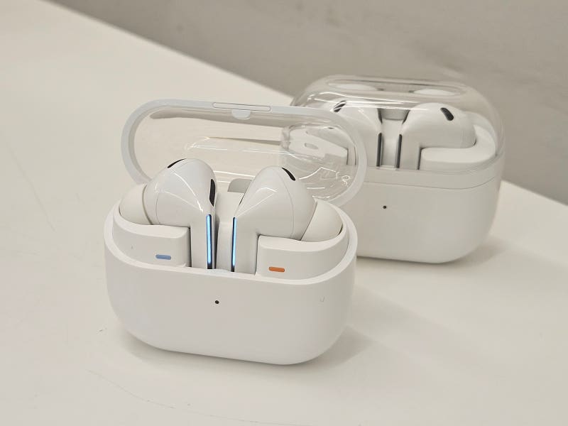 버즈3 프로 / 화이트 색상 블루투스 이어폰 프로 vs 일반 실사용 같이 비교 해보기