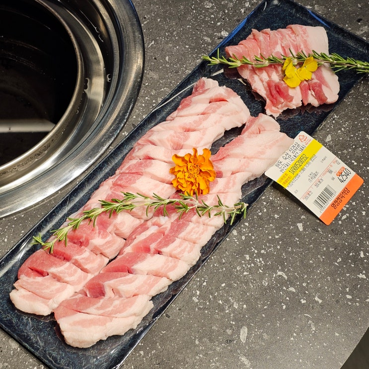  [홍대 열정정육식당] 중식 뷔페가 있는 홍대 숙성삼겹살 맛집 - 홍대회식 고기집/홍대가성비/홍대맛집