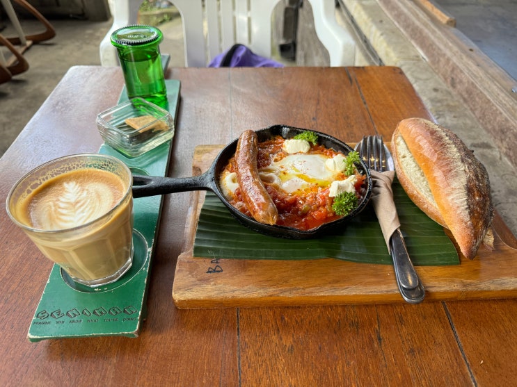  발리 3대 커피 우붓 Seniman Coffee 세니만 카페