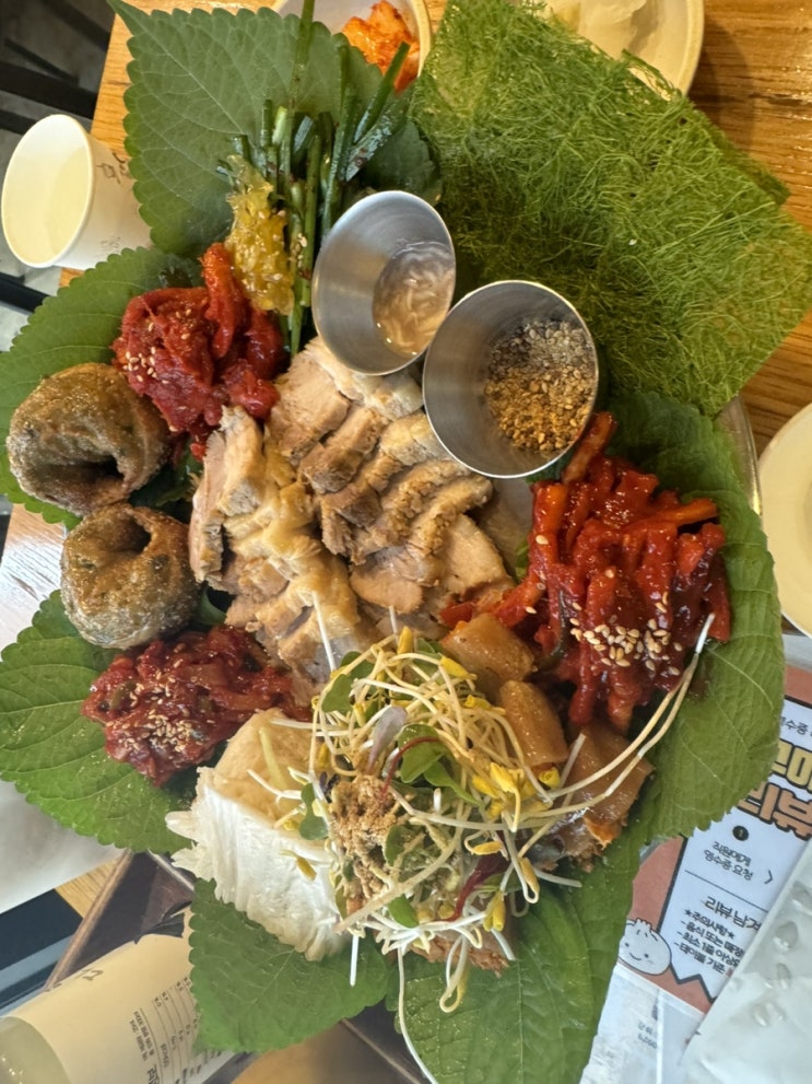  [익선동맛집]잘빠진메밀 서순라길점에서 즐기는 고소한 들기름막국수와 전통주 샘플러의 조화! 