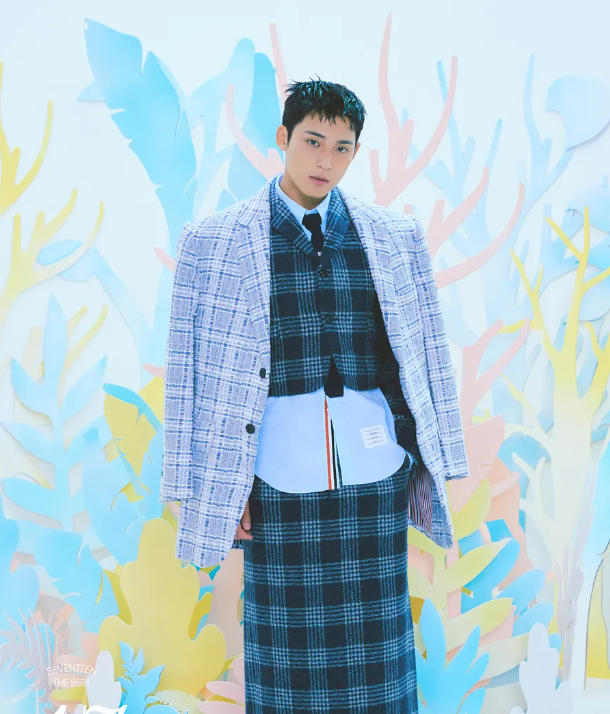 <b>세븐틴 민규</b> 비공식 사진 누출 프로필 상의탈의 인스타 프로필... 