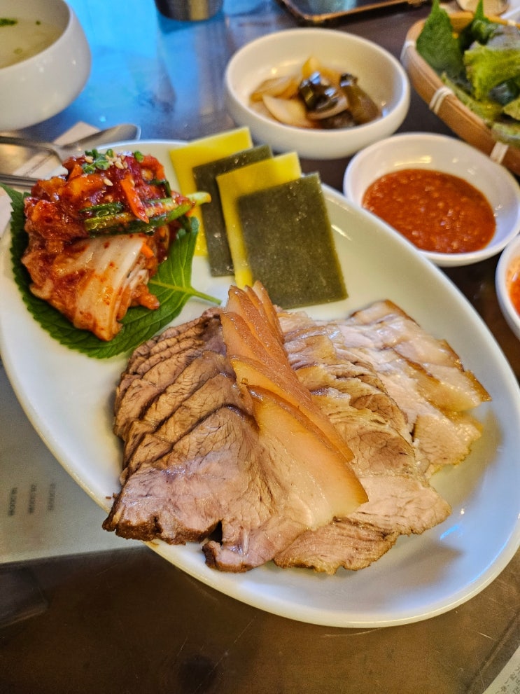  신논현맛집 원할머니보쌈 이벤트 이찬원굿즈 포토카드 증정