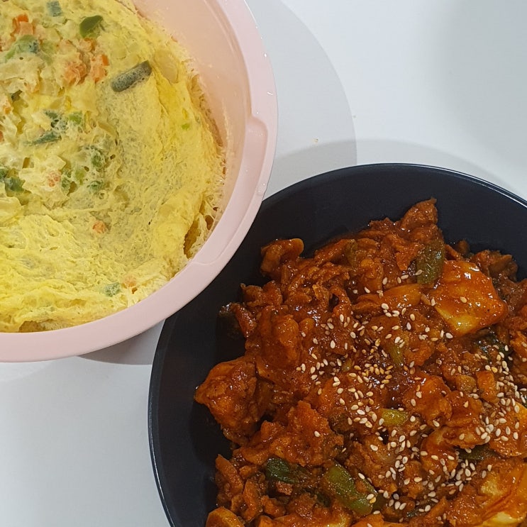  돼지갈비찜 진순대 양념 오돌뼈와 계란찜 식사 조합