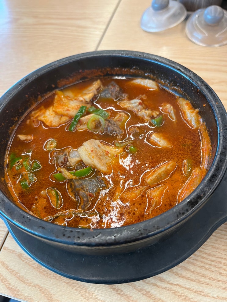 충대 중문으로 이전한 장터순대국(feat. 얼큰순대국)