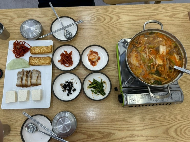  구디밥집 건강한 두부정식 맷돌로만 구로점