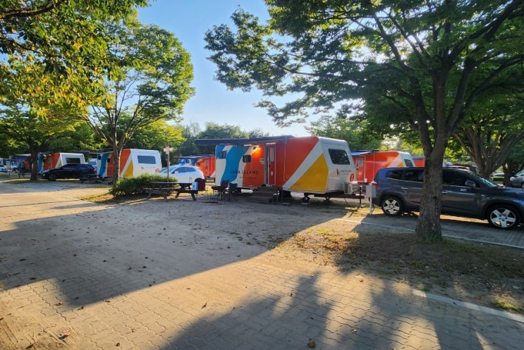  자라섬 캠핑장 카라반 C 후기