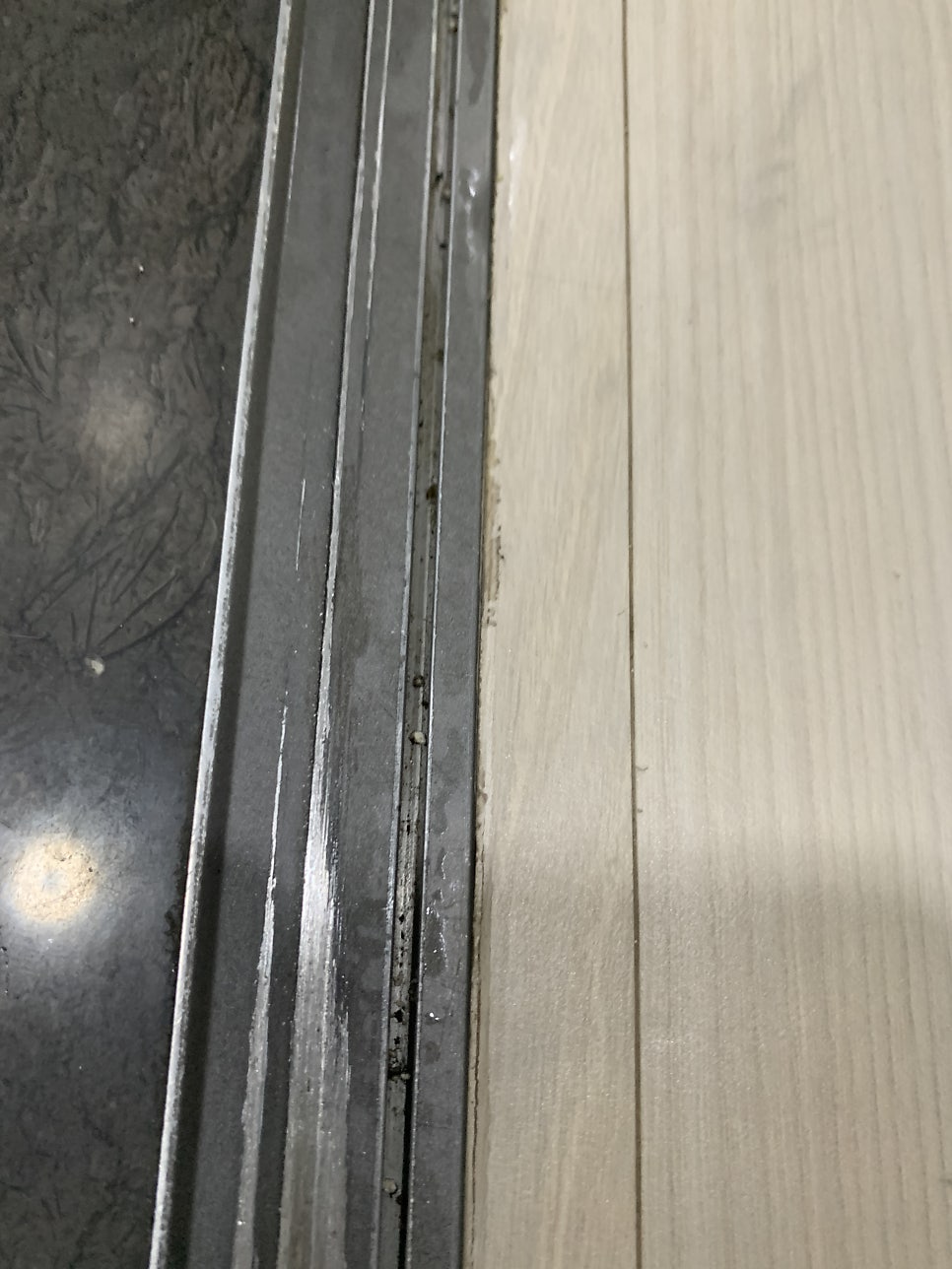성남분당 잘안열리는중문수리 슬라이딩중문바퀴고장수리