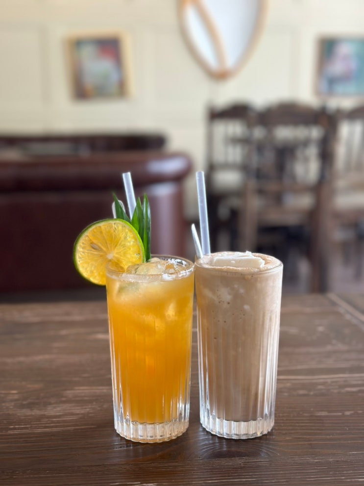 나트랑 바닷가 앞 24시 카페 조용한 분위기의 라뮤즈 커피 앤 칵테일 LA MUSE Coffee & Cocktail