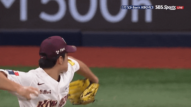[롯데자이언츠 분석] KBO <b>8월 월간 MVP 후보</b>, 트레이드 복덩이... 