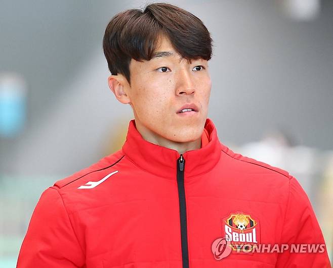 축구선수 <b>김진야</b>, 아시안게임 금메달 후 <b>병역특례</b> 실적 <b>위조</b>... 