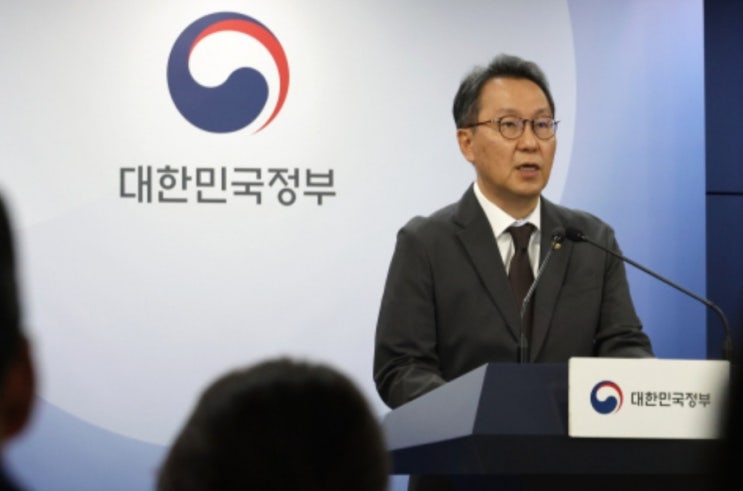 <b>박민수</b> 보복<b>차관</b>의 오바. '전화할 수 있으면 경증' 발언 또 논란.... 