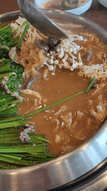  화성 흑염소 보통리저수지 맛집 서비스로 엑기스 주는 바른흑염소가든