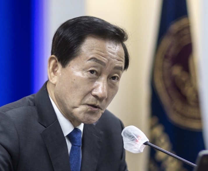 <b>류희림 방심위원장</b> 프로필 - 고향 학력 나이 재산... 