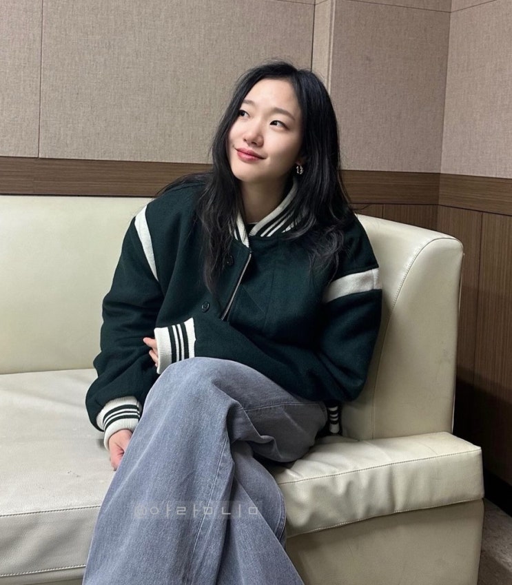 김고은 사복ㅣ팝트레이딩컴퍼니 야구 점퍼ㅣ바시티 자켓