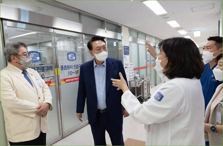 대통령실 항복?..."의대정원 제로베이스 검토 <b>여야의정 협의체</b>... 