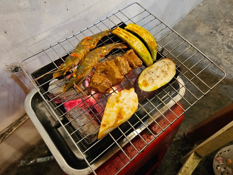  나트랑 현지인 맛집 로컬 바베큐 숯불구이 폰 비비큐 PON BBQ