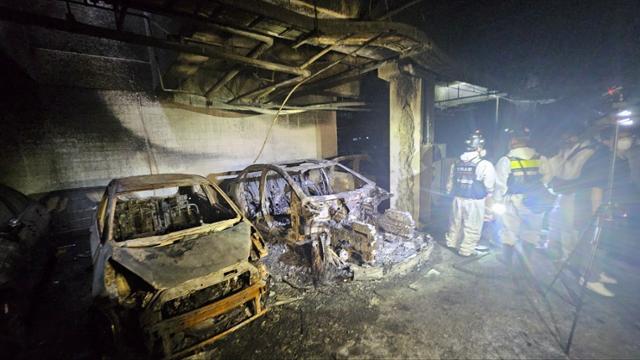 전기차 제조사들 '책임보험' 안 들면 내년부터 보조금도 없다 전기차 제조사들 '책임보험' 안 들면 내년부터 보조금도 없다