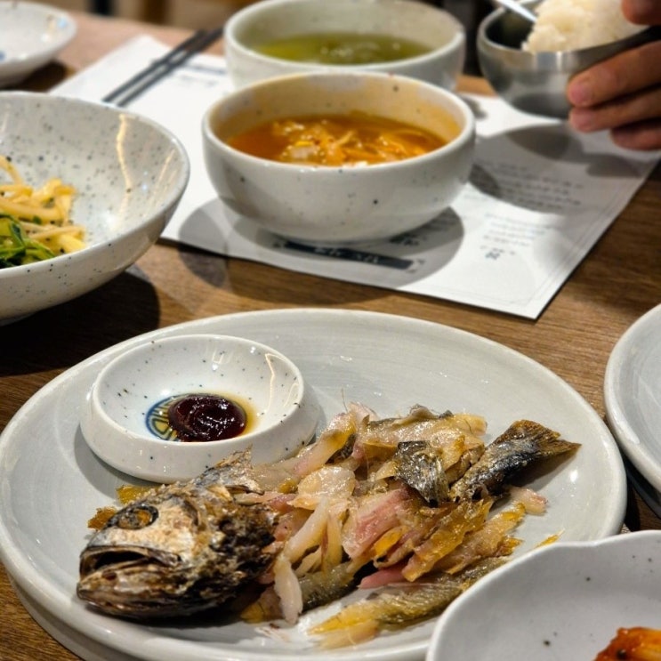 역삼역한정식 정갈한 한끼 식사자리로 좋았던 봄날