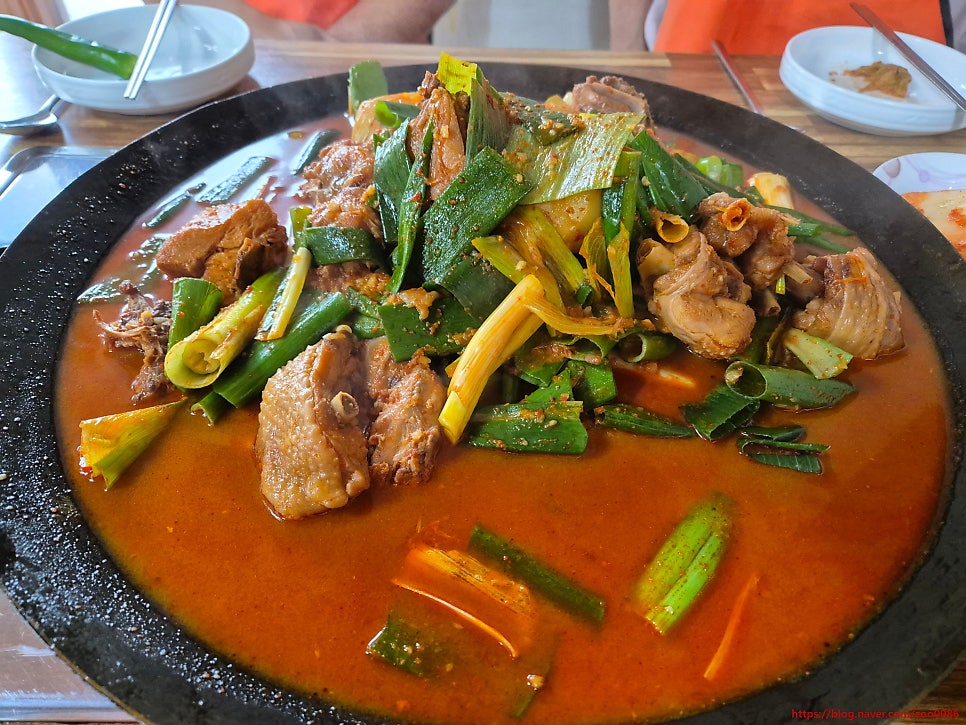 동원토종닭 사진 1
