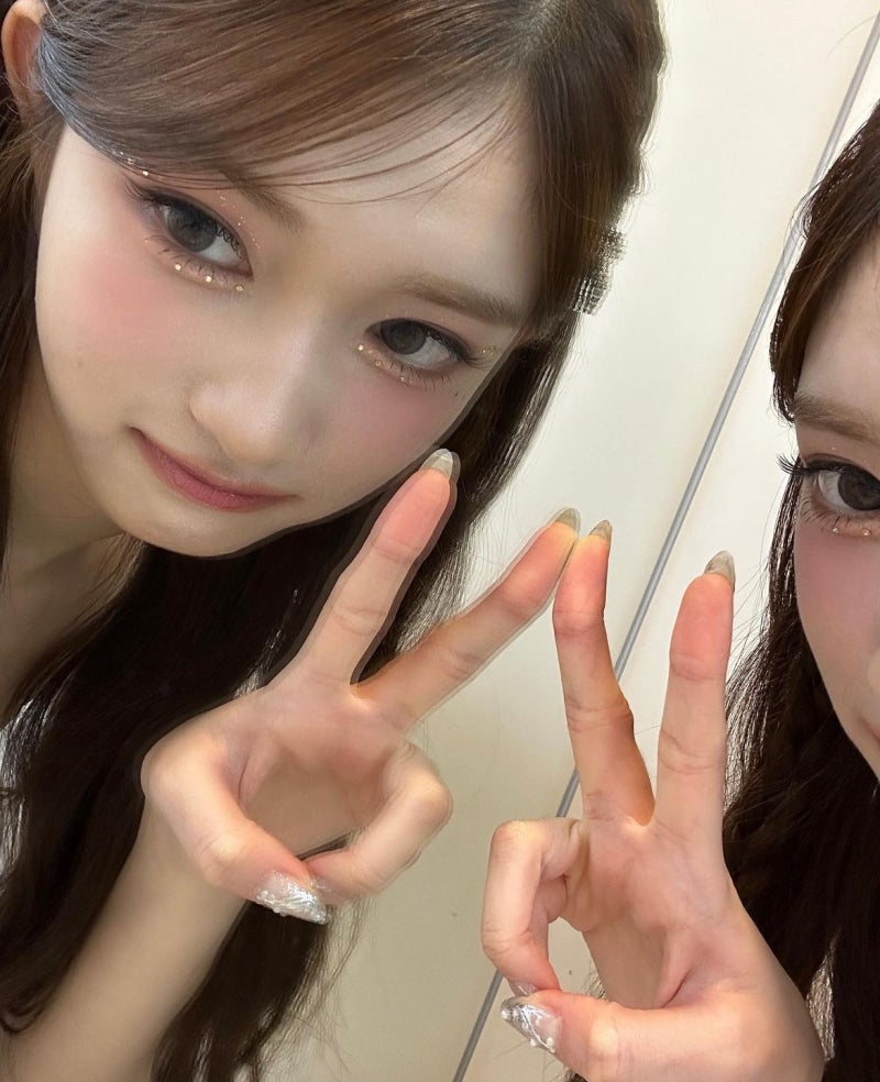 ☞ 【 IVE Leeseo / Lee Hyunseo 】 Unedited Rare Photos & Selfies for Profile Pics 46p ☜