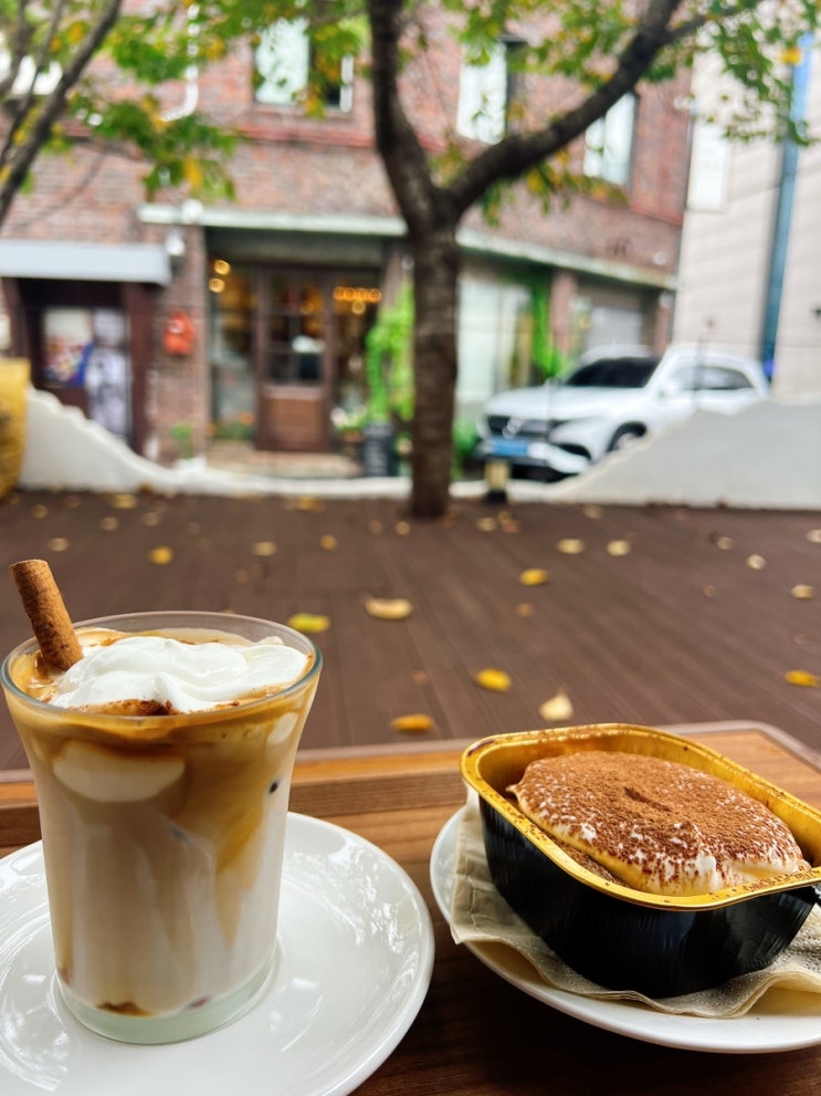 안국역 사간동카페 보부 - 열린송현공원 삼청동커피 맛집 반려동물 동반가능