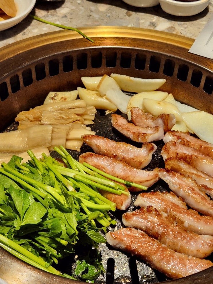  [두껍삼 역삼] 숙성고기가 맛있는 역삼역삼겹살 맛집