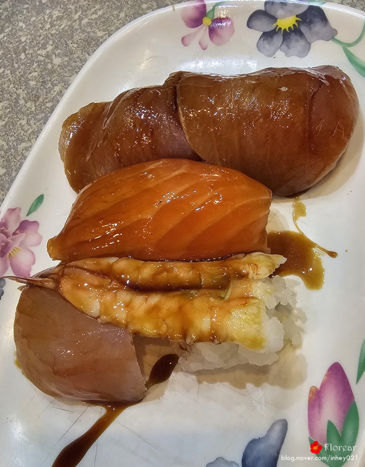 대만 타이베이 맛집 삼미식당 두툼한 회초밥은 필수 대만 타이베이 맛집 삼미식당 두툼한 회초밥은 필수