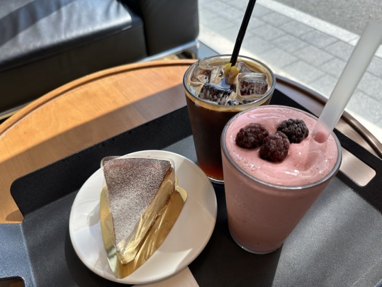  오늘 카페 천안 백석동 H카페~!