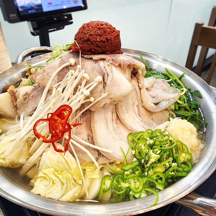  가산 맛집 점심 저녁 줄 서서 먹는 더온반