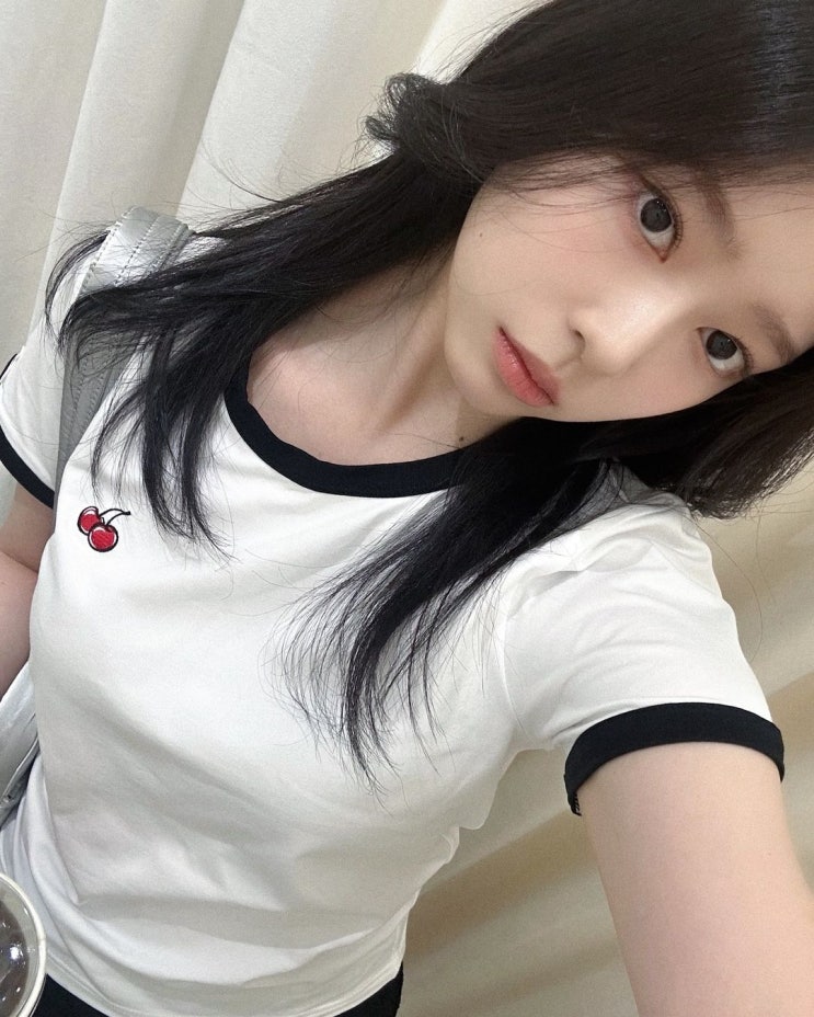  30도 넘게 더운날 입기 딱인 여자 기본티로 패션 브랜드 키르시 크롭 반팔 링거 티셔츠 코디 추천 ft. 김민주