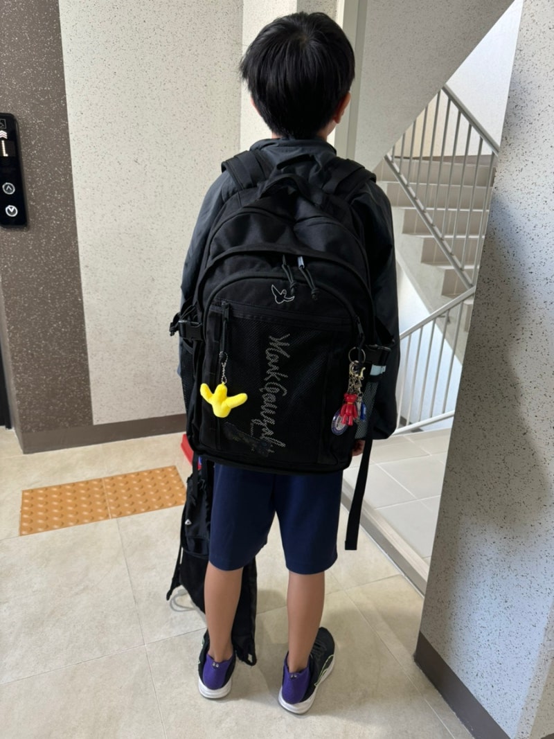 마크곤잘레스 초등학생 백팩으로도 좋네요.
