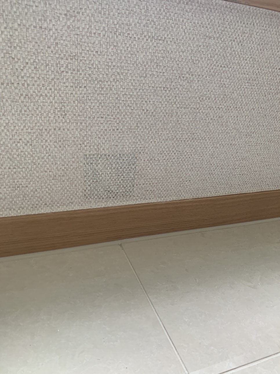 성남분당 찢어진벽지복원 벽지부분수리