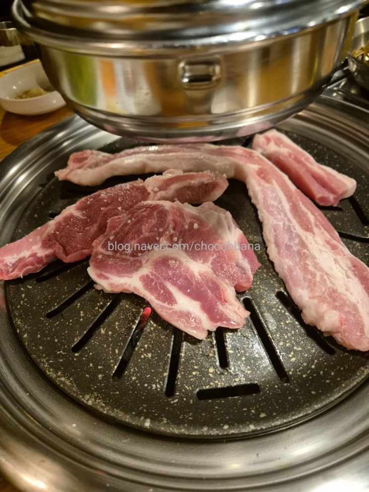 생고기 원조소금구이 2호점 개포동 양재천 목살 삼겹살 껍데기 돼지고기 숯불구이 전문점 생고기 원조소금구이 2호점 개포동 양재천 목살 삼겹살 껍데기 돼지고기 숯불구이 전문점