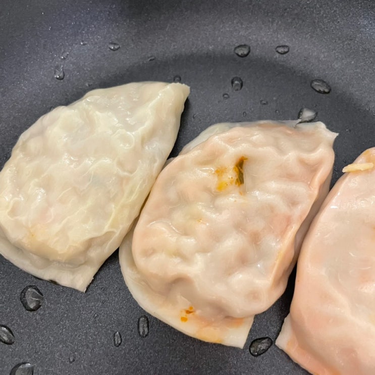  부산명물 장유 군만두맛집 쫄깃쫄깃한 달인양념만두 원조만두, 김치만두