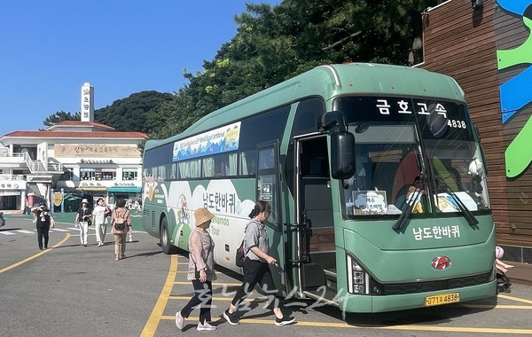  매력적인 관광명소 곳곳 누비는 버스 여행, ‘남도한바퀴’ 타고 전남 가을 구석구석 누비세요