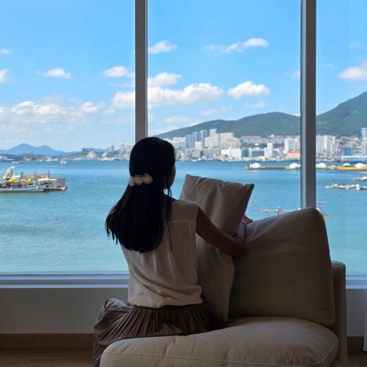  여수 오션뷰 감성숙소 돌산대교 뷰 풀빌라 추천 우노맨션