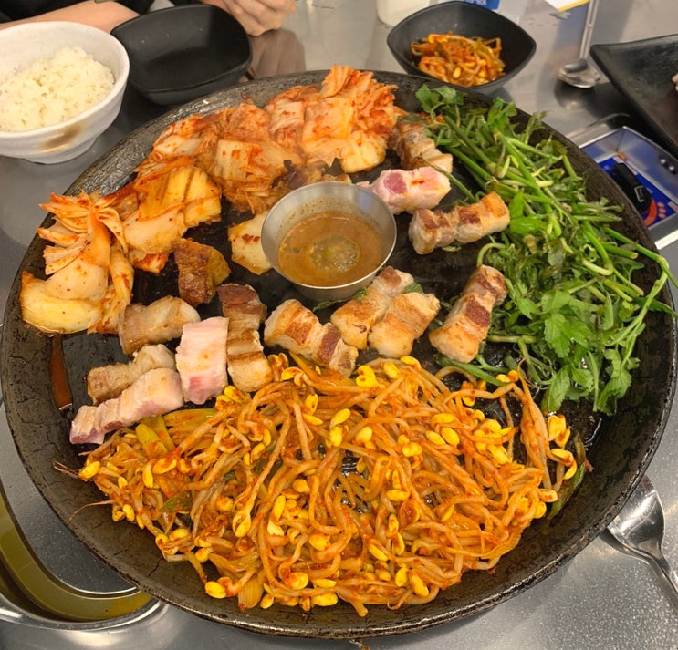  군산 수송동 할매솥뚜껑삼겹살/가성비 좋은 삼겹살 고기집
