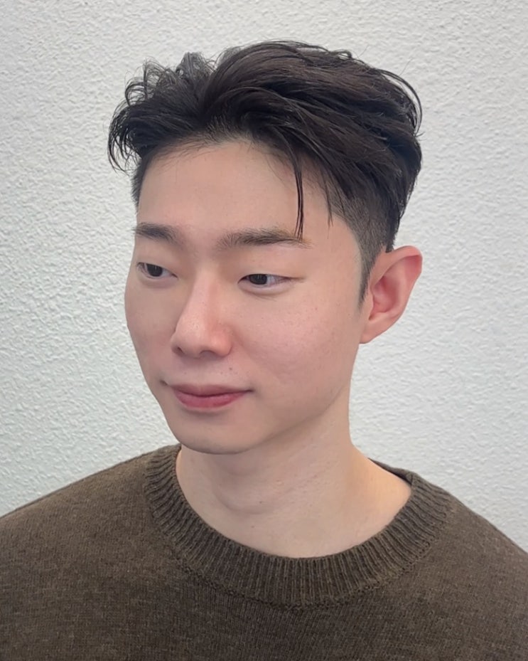  신사동 미용실 추천 깔끔하고 강렬한 인상을 주는 슬릭백 언더컷